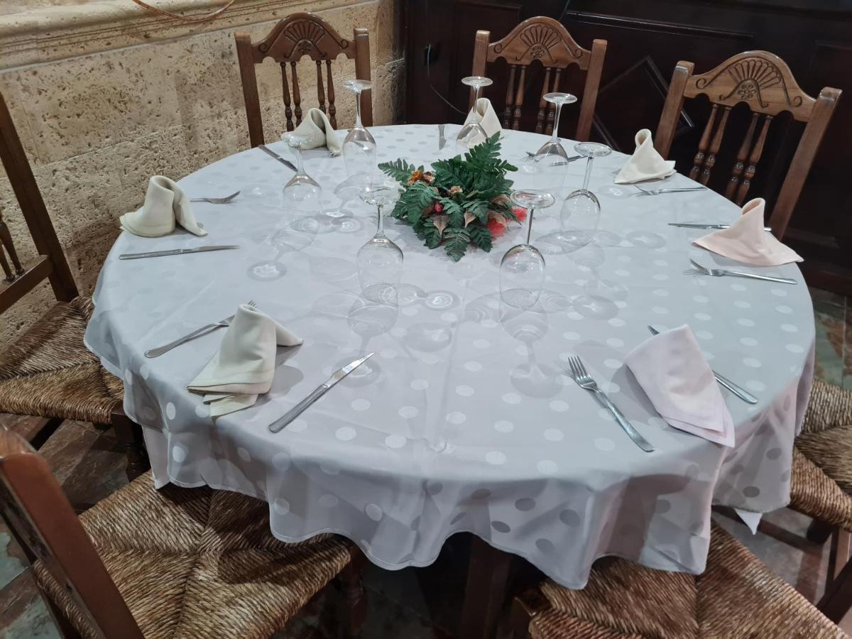 Hostal El Hidalgo Hotel Villaluenga Bagian luar foto