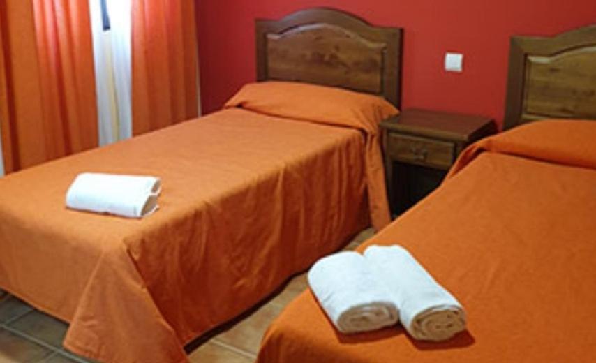 Hostal El Hidalgo Hotel Villaluenga Bagian luar foto